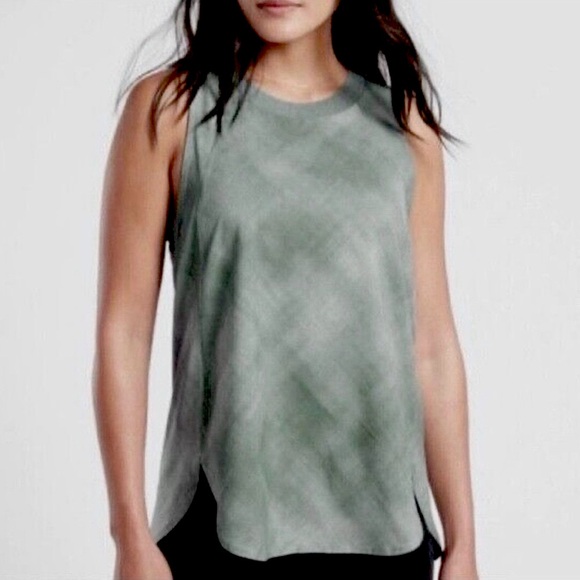 Athleta Tops - Athleta Women’s Blue-Green Sleeveless Top with Plaid Pattern